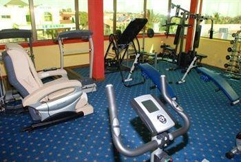 Le Baron Hotel Accra Bagian luar foto